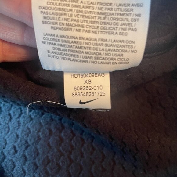 Nike Size XS Women Black Athletic DriFit Full Zip Short Sleeve Track Jacket EUC - Picture 9 of 13